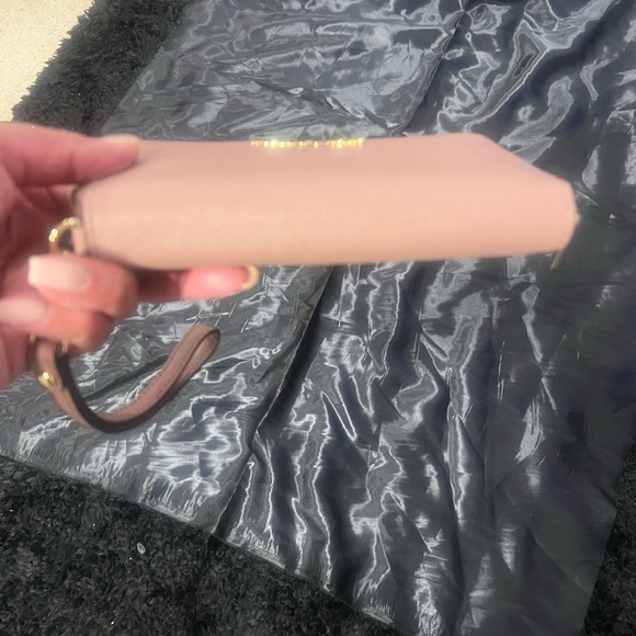 MICHAEL KORS dusty rose wallet , used​ - Picture 2 of 11